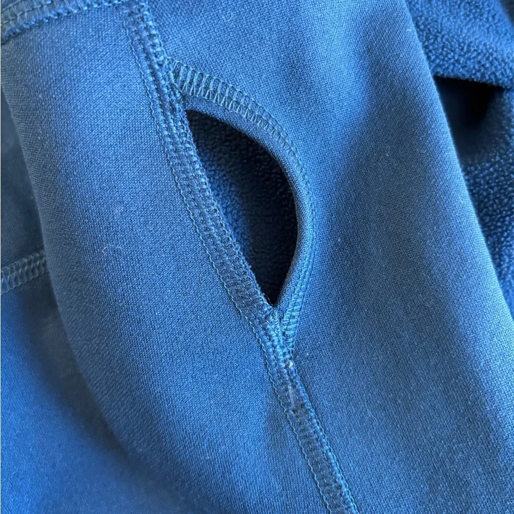 THE NORTH FACE Blue Pullover